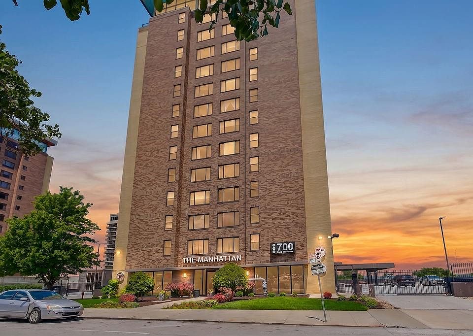 1st image of 700 E 8th St Unit 5K