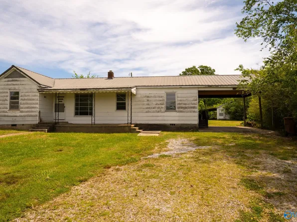 1616 Sparkman St NW, Hartselle, AL 35640
