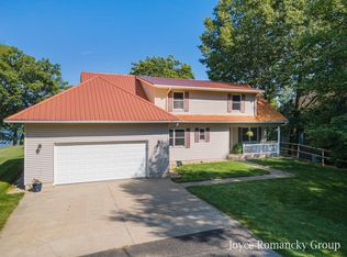 2284 W Shore Dr, Trufant, MI