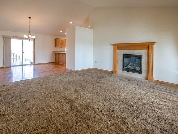 2nd image of 5009 N Harvard Ct