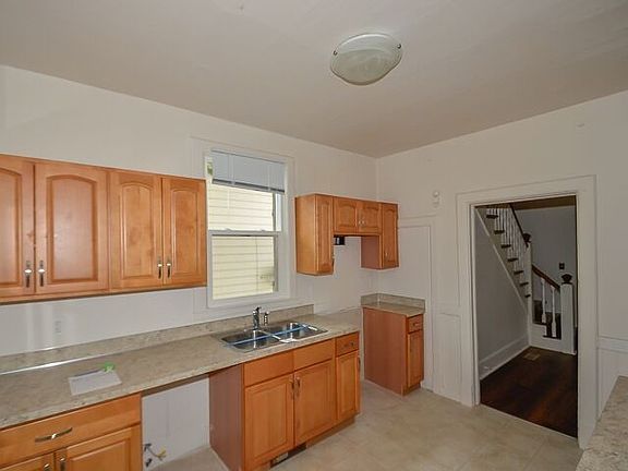 5th image of 5618 S Junett St