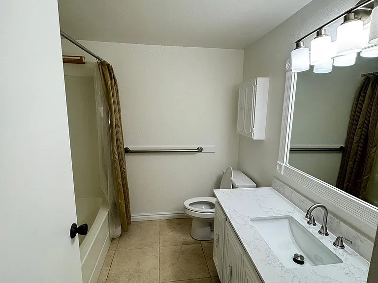 10821 N Military Trl #19 — Photo 39