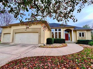 2417 NE Sweet Water Cir, Lees Summit, MO 64086