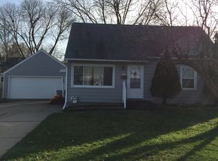 261 22nd Ave SW, Cedar Rapids, IA 52404