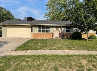2204 Burnett Ave, Ames, IA 50010
