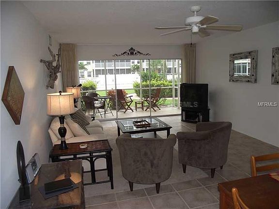 3rd image of 1200 Tarpon Center Dr APT 103