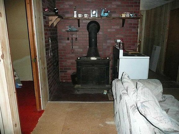 5th image of 9493 W Oak Dr