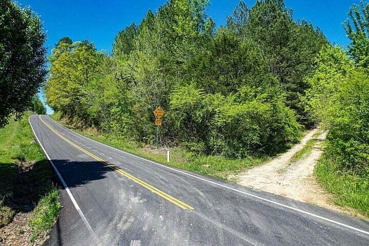 2nd image of 1221 Ryans Rd