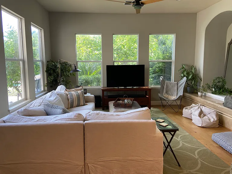 4204 Lilac Ridge Rd — Photo 10