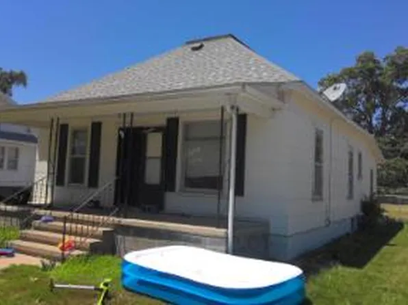 1304 W 5th St, Grand Island, NE 68801