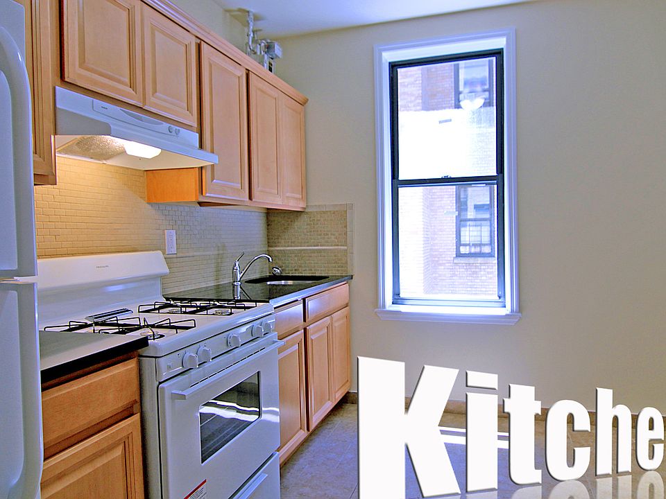 1st image of 2305 Grand Ave APT 3J