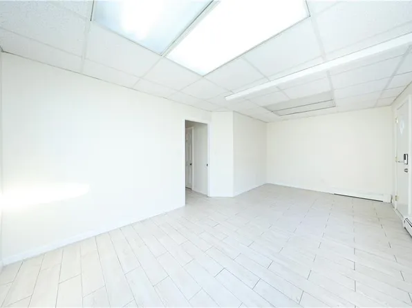 2202 Burnett Street image 34 of 45