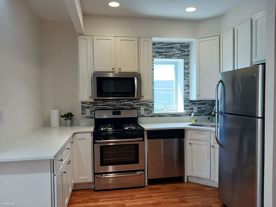 d77da4b1-d597-4924-94a4-f7ac6385127a