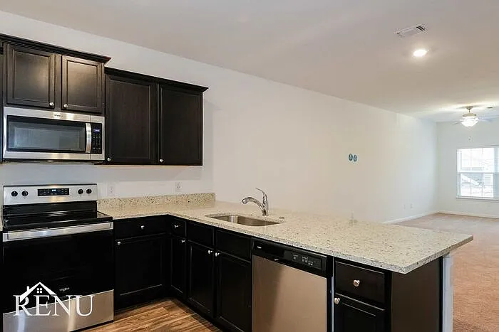 165 Scarborough Bnd — Photo 6