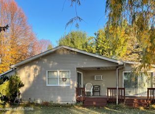 670 E Foell Ct, Gladwin, MI 48624