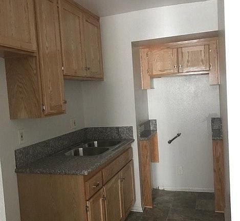 2nd image of 4040 Brunswick Ave APT 104