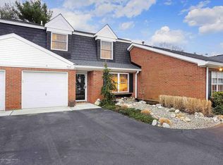 4 Cherry Ct, Spring Lake, NJ 07762