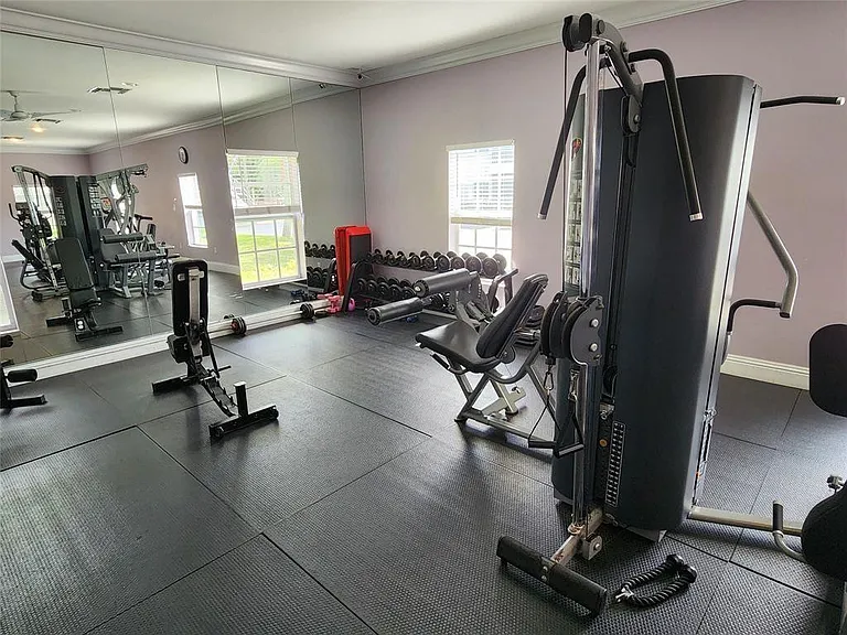 6437 Bay Club Dr #4 — Photo 32