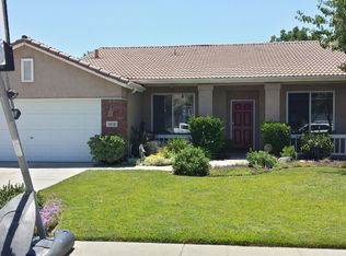 1049 W Sandstone Dr, Hanford, CA