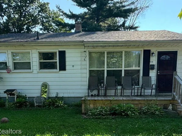 1115 Magnolia Dr, Inkster, MI 48141