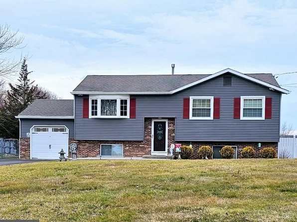 53 Waterford Rd, Hammonton, NJ 08037
