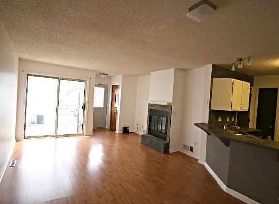 Bright Beautiful main floor