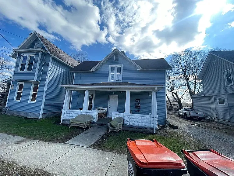 229-239 W Main St #2