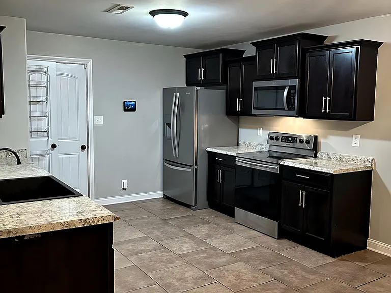2480 Andersonville Dr — Photo 8