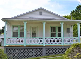 209 Pine St, White Sulphur Springs, WV 24986