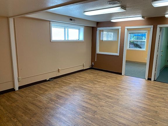 2nd image of 850 Siskiyou Blvd Unit 1
