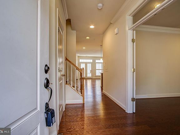4th image of 7665 President St