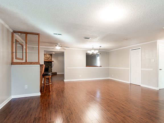 3rd image of 8050 69th Ln N