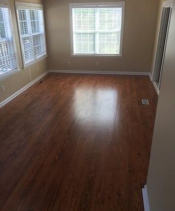 5th image of 1837 Breeze Dr