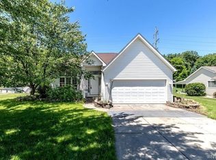 4402 Rushford Dr, Hamburg, NY 14075