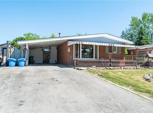 61 Lawfield Dr, Hamilton, ON L8V4C6