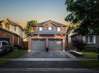 148 Sandringham Dr, Clarington, ON L1E 2G6