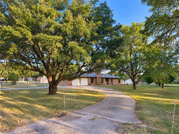 102 Rye Pl, Gun Barrel City, TX 75156