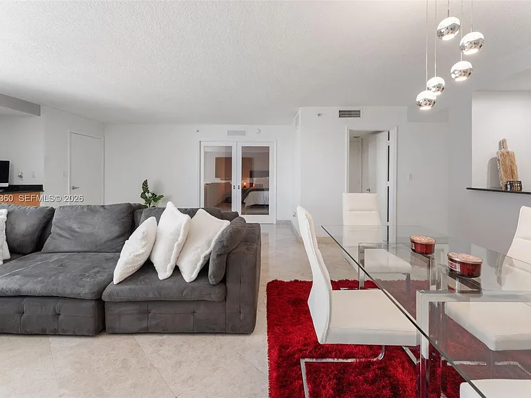 6917 Collins Ave #607 — Photo 11