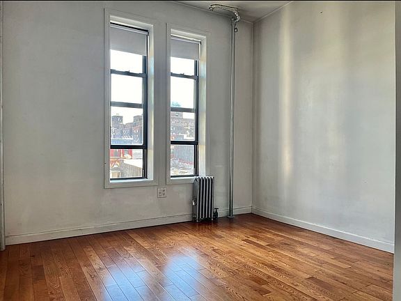 5th image of 56 Henry St APT 11