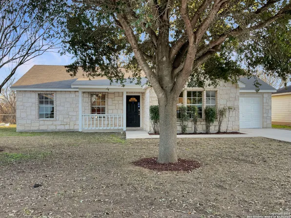 1517 SANDRA CIR, Pleasanton, TX 78064