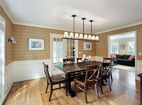 4th image of 808 Woodbine Ln