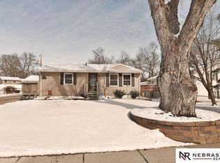 9312 Tomahawk Blvd, Omaha, NE 68134