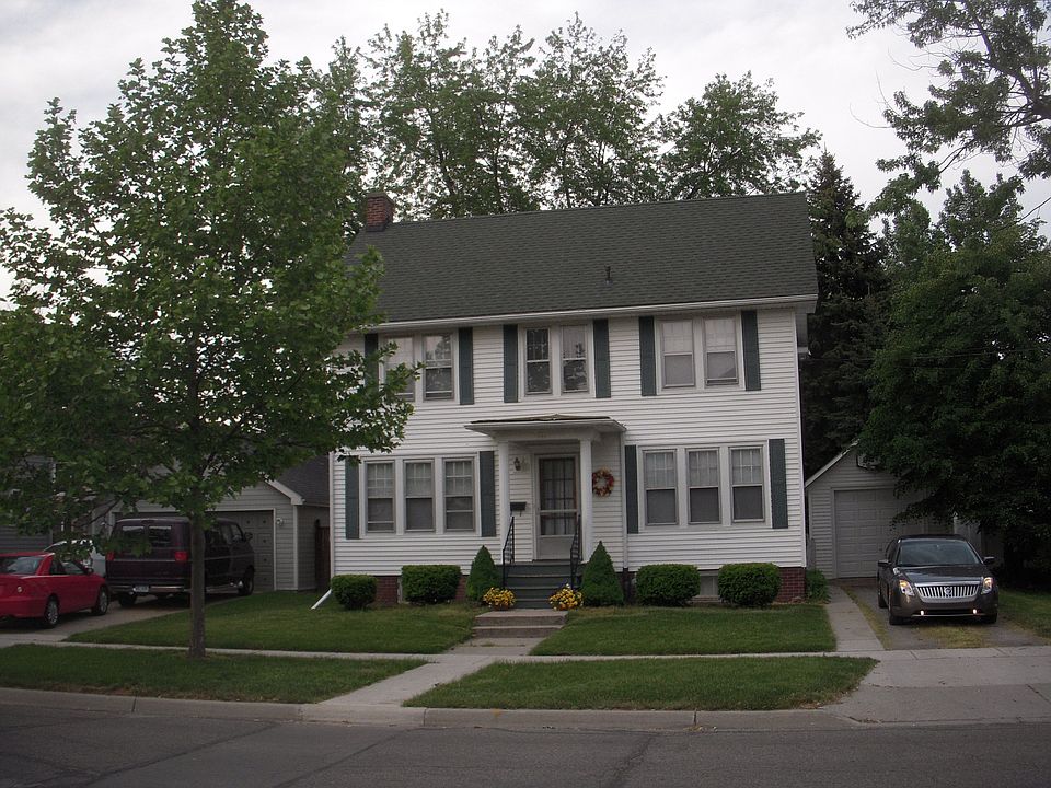 Colonial Greek Revival Style