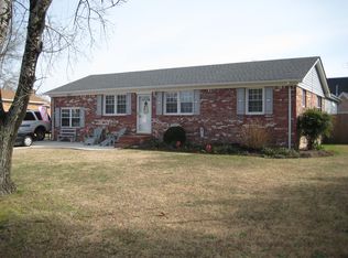 933 Cogliandro Dr, Chesapeake, VA 23320