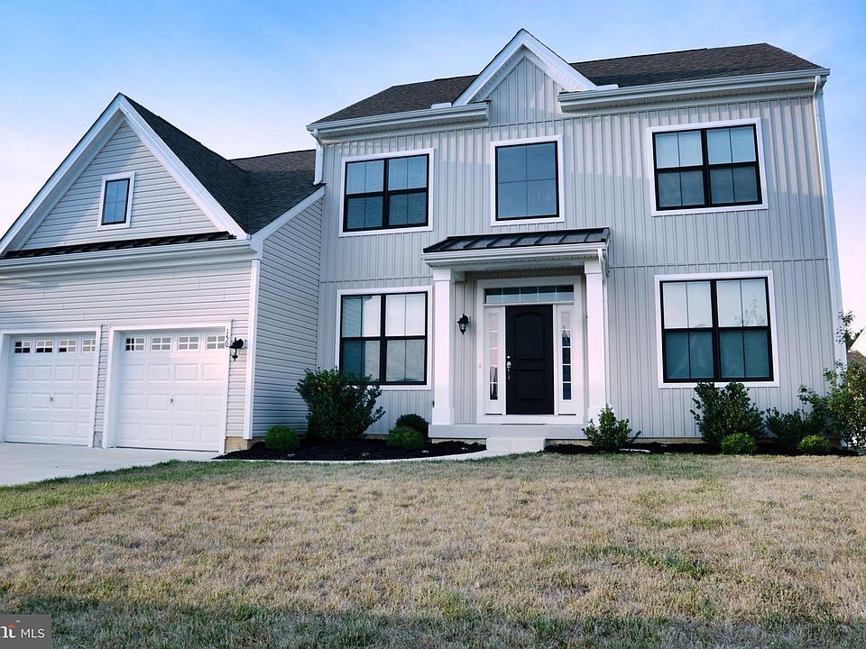 1st image of 150 Elm Crest Ln