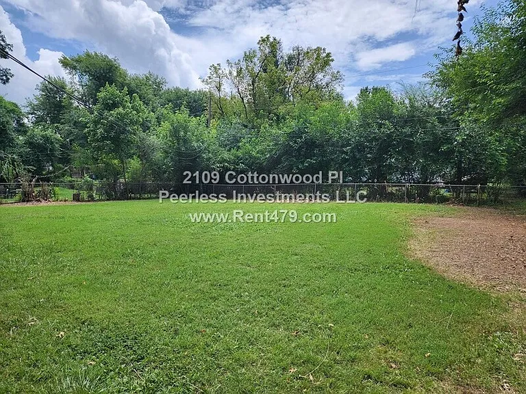 2109 Cottonwood Pl — Photo 16