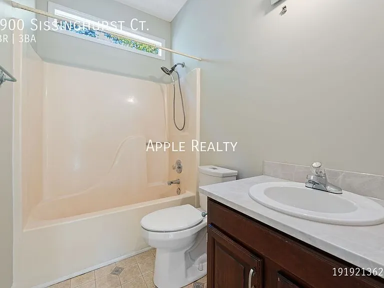 2900 Sissinghurst Ct — Photo 9