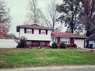 405 Murray Dr, Centralia, IL 62801