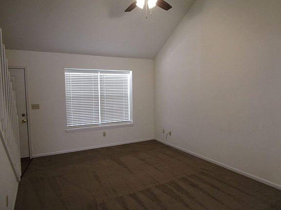 5th image of 3519-3521 Prescott Dr