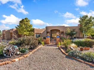 8 High Ridge Rd, Santa Fe, NM 87506